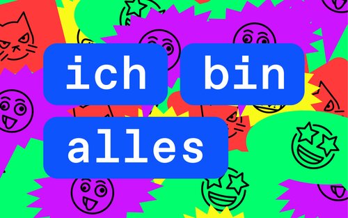 die weiße Schrift „ich bin alles" ist blau hinterlegt und steht auf einem bunten Hintergrund mit Emojis. | © ich-bin-alles.de