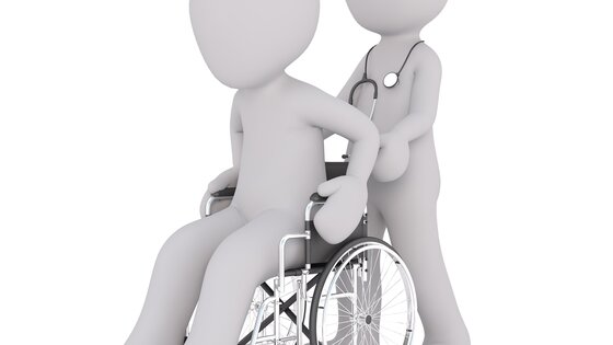 gezeichnetes Bild einer Person im Rollstuhl, die von einer Assistez geschoben wird | © pixabay