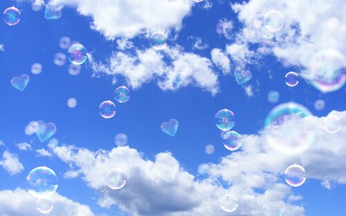 Herzseifenblasen am Himmel | © pixabay